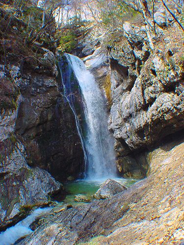 Srednji slap - middle waterfall (20 m - 65 )