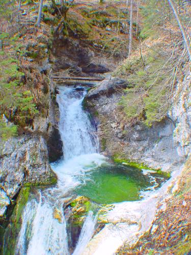 Srednji slap - middle waterfall (20 m - 65 )